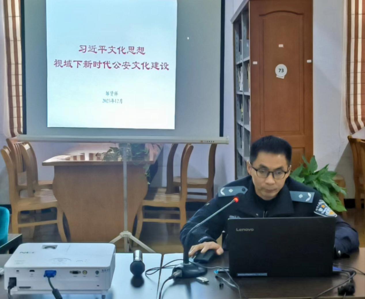 2d527599cbdf1165e95ad3de711588f